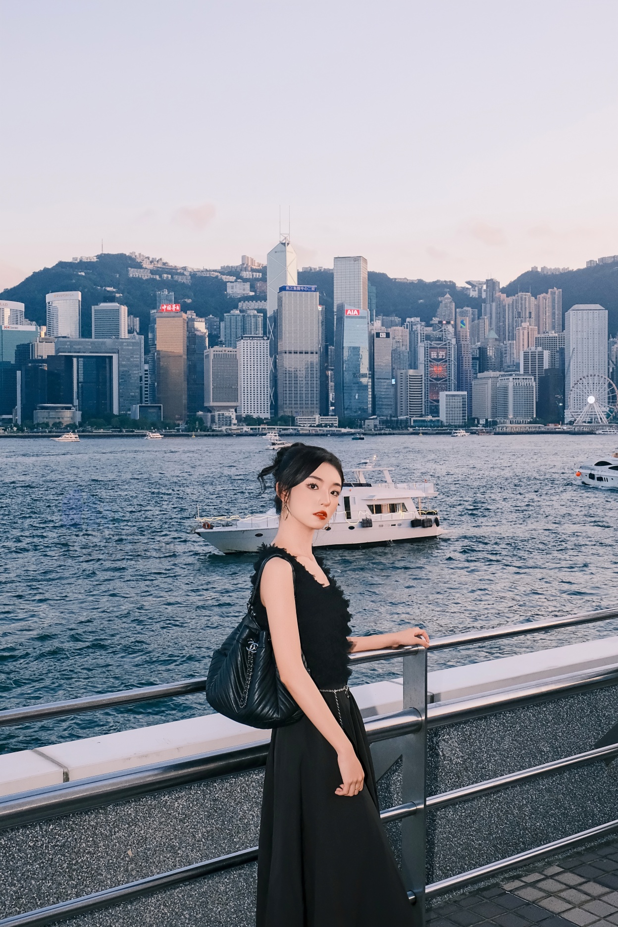 香港Trip Moments【宣傳片微電影紀錄片/商業攝影攝像跟拍航拍寫真婚紗/翻譯】