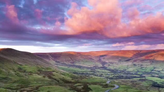 Manchester pergi-balik: Lawatan sehari dengan sewaan peribadi berbahasa Cina ke Taman Negara Peak District + Gua Poole