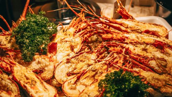 Expérience dîner buffet de fruits de mer au Novotel Nha Trang avec homard en option