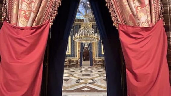 Madrid: Royal Palace Guided Shared Group Tour