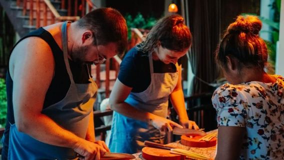 Phnom Penh’s Hands-On Khmer Cooking Class in the Countryside