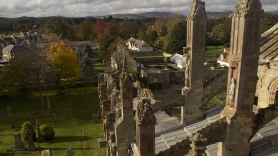 From Edinburgh: Rosslyn Chapel & Scottish Borders Tour