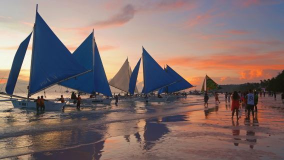Filipinler Boracay gün batımı yelkenli tekne deneyimi [Paylaşımlı/Özel kiralık | Gün batımı manzarası | Romantik deniz manzarası]