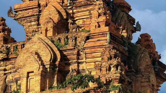 [Nha Trang, Vietnam] Excursión de un día en servicio de coche privado con conductor por la ciudad: atracciones a elegir en viaje independiente | traslado a domicilio | excursiones por los alrededores