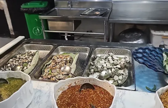 柬埔寨金邊百適河大餐廳Tonle Bassac II Restaurant自助餐