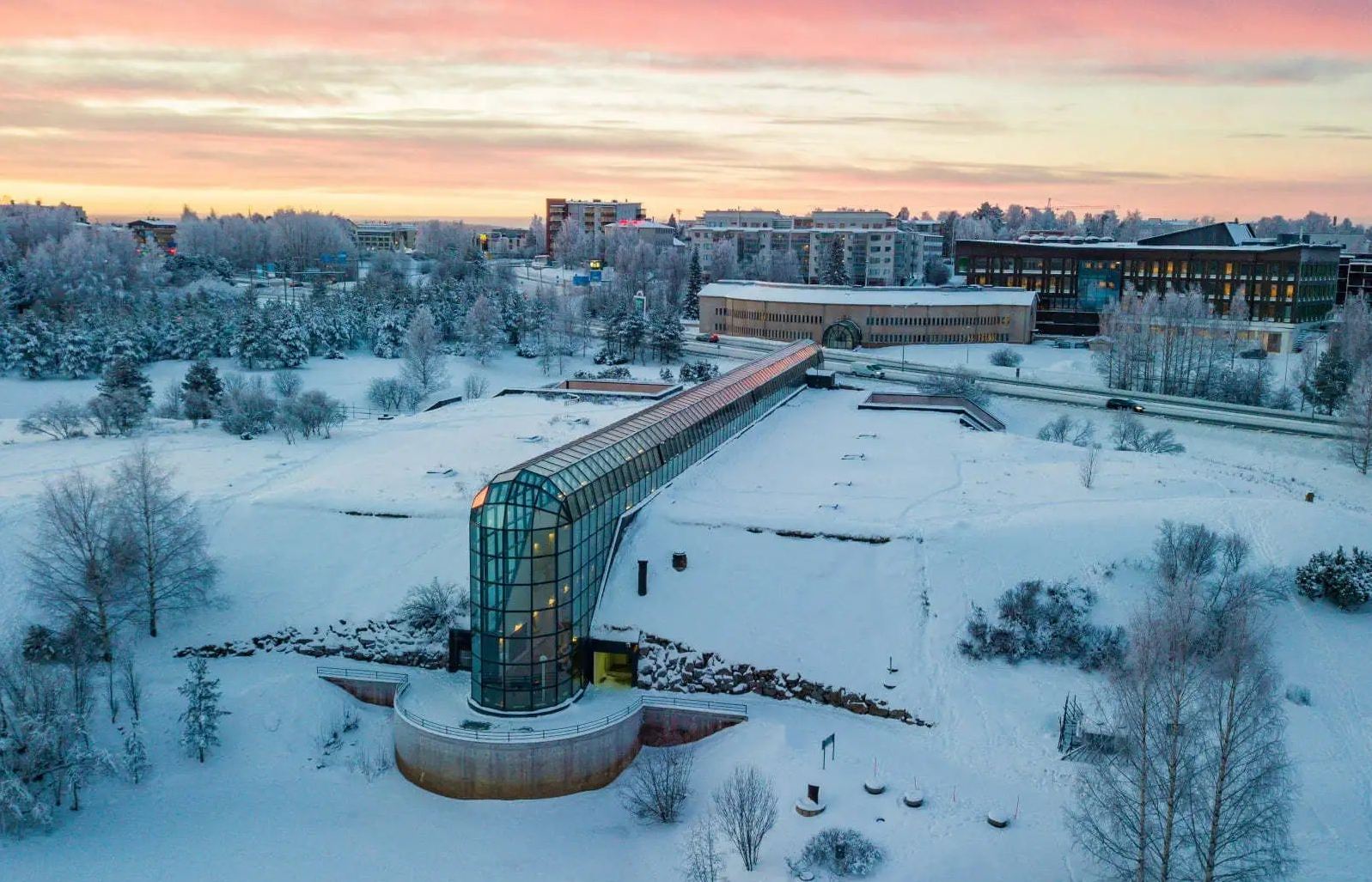 Rovaniemi Mother Church + Arktikum + Ounasvaara Ski Centre day tour