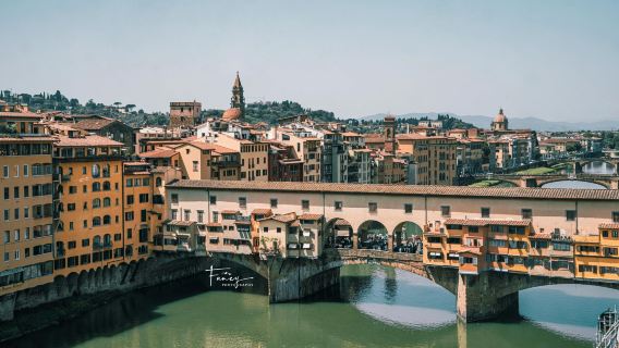 Loggia della Signoria + ปาลาซโซเวคคิโอ + หอศิลป์ Uffizi + รถเช่าเหมา เวคคิโอ ทัวร์วันเดียว/ทัวร์หลายวัน พร้อมบริการภาษาจีนและอังกฤษ