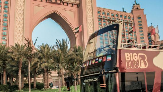 Big Bus Dubai: экскурсия с возможностью высадки и посадки на любой остановке и круиз на традиционной арабской лодке (дхоу).