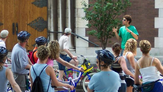 Chicago: Signature Dishes Bike Tour