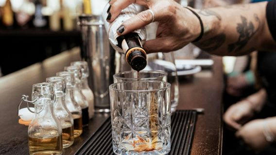 Irish Whiskey Museum: Cocktail Masterclass + Tastings