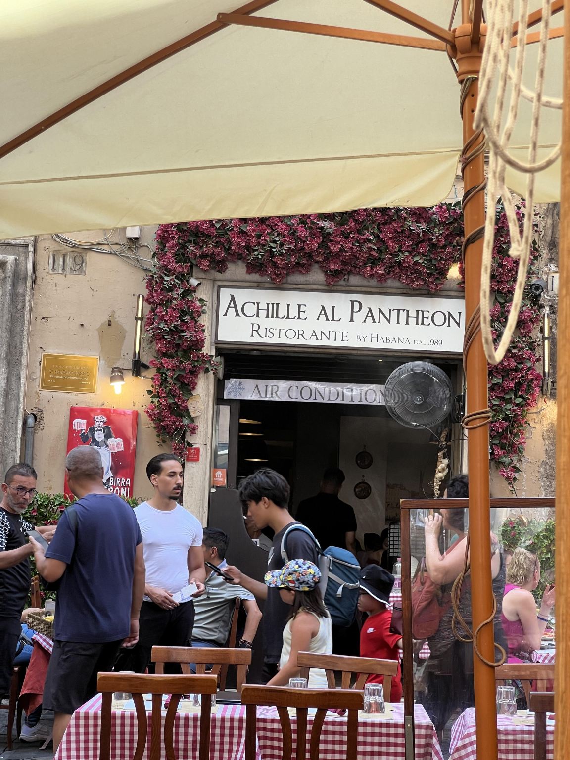 Rome Italian restaurant Achilli al Parlamento restaurant reservation service