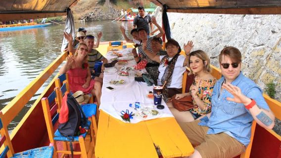 Ciudad de México: Coyoacán, Xochimilco y UNAM: tour de día completo