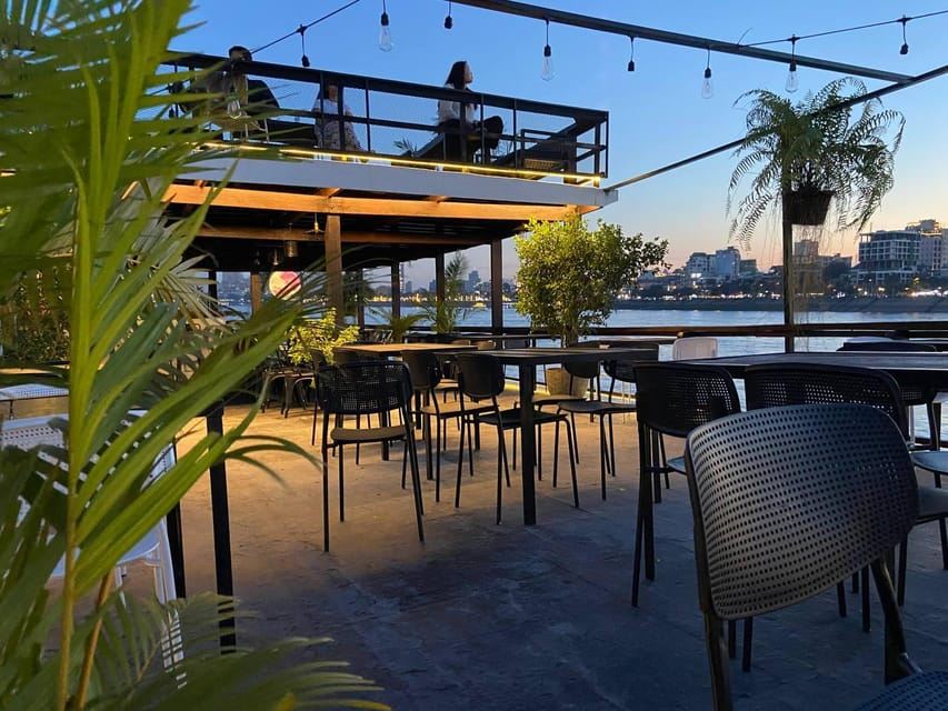 Sunset cruise with unlimited beer, soft drinks & tour guide