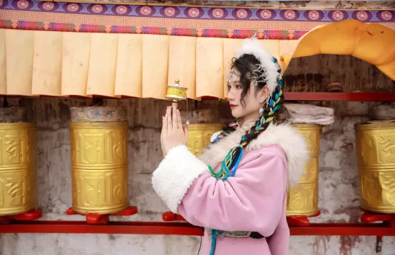 阿壩藏族羌族自治州Trip Moments【四姑娘山藏服寫真宣傳片微電影跟拍航拍約拍攝像攝影】