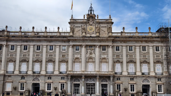 西班牙麗池公園+阿爾卡拉門+格蘭大道【中文司機/可訂多日】