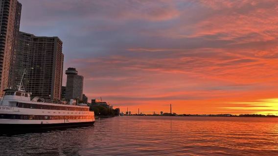 聖三一教堂+小加拿大博物館+紅河國家城市公園+約克維爾一日遊