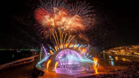 Phu Quoc Island Kiss of the Sea Show with Fireworks and Light Performance