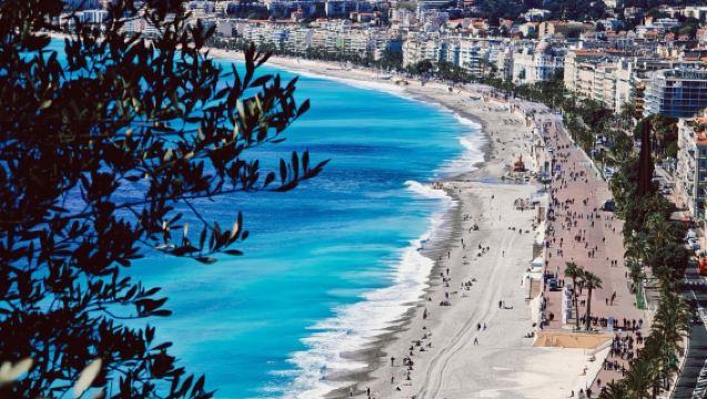 Meneroka Keindahan Biru dan Wangi dalam Sehari: Teluk Malaikat Nice, Bandar Èze, Perjalanan Santai di Grasse