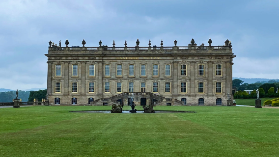 [Chinese/English private charter] Birmingham round-trip — Chatsworth House + Peak District National Park