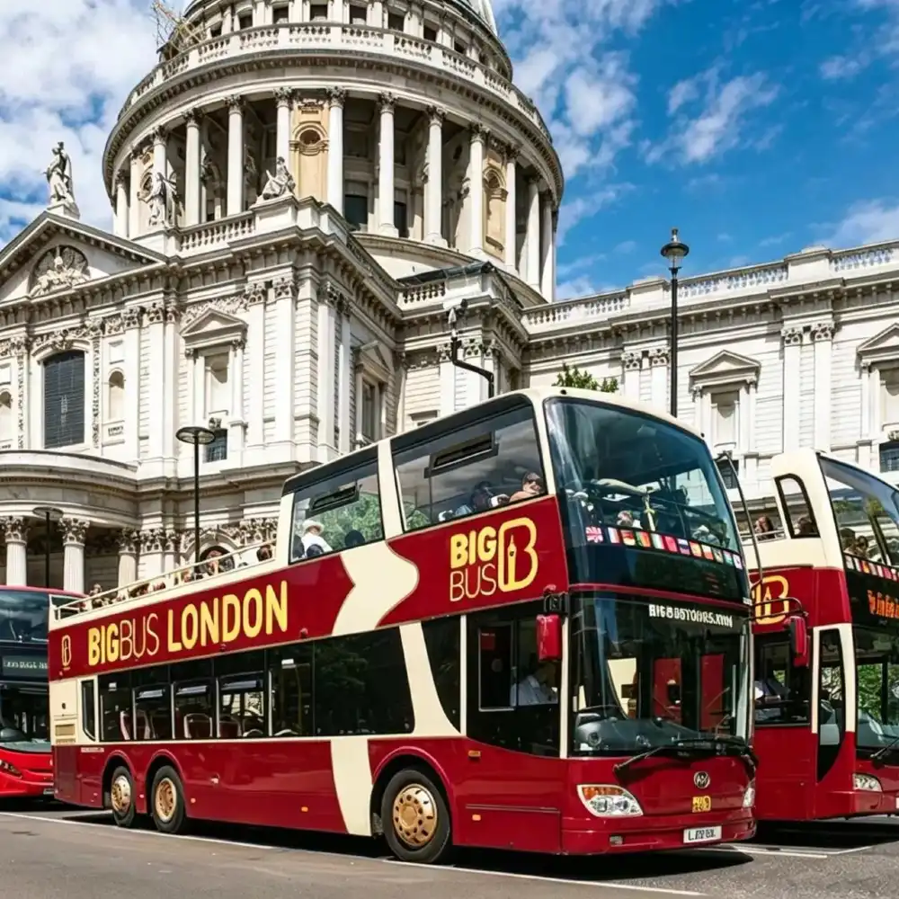 ロンドンBig Bus乗り降り自由の観光バス（ロンドン全市のランドマーク