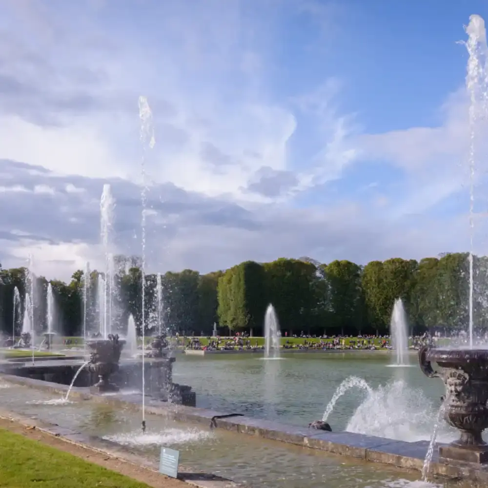 フランス・ヴェルサイユ宮殿庭園+トリアノン荘園セルフガイドツアー