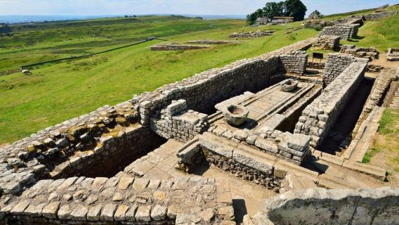 Rosslyn Chapel and Hadrian's Wall Small Group Day Tour