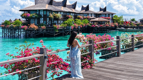 Excursión de medio día a la Isla Mabul [pesca en el mar | casas sobre el agua de Semporna | tribu Bajau | línea escénica]