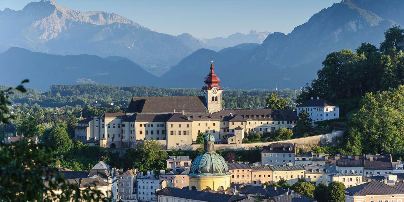 Half-day tour to Salzburg and Lake Mondsee in Austria|Relive classic Sound of Music moments
