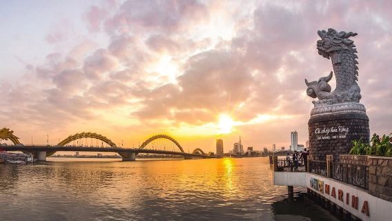 Khởi hành từ Đà Nẵng hoặc Hội An: Tour ghép nửa ngày khám phá thành phố biển và trải nghiệm mua sắm sôi động tại chợ Hàn