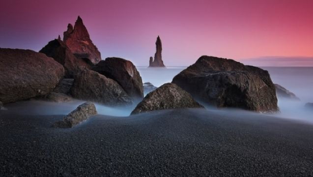 Perjalanan satu hari ke Air Terjun Seljalandsfoss + Trekking Gletser di Pantai Selatan Islandia (Tur Minibus Berbahasa Inggris)