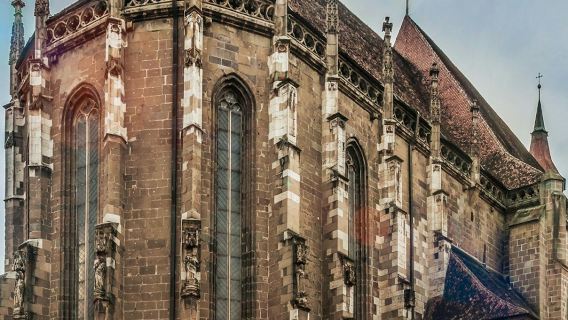 Brașov de noche + Iglesia Negra: acceso rápido