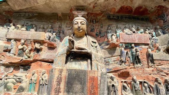 Tour riêng một ngày từ Trùng Khánh đến Di tích điêu khắc đá Dazu và Di tích điêu khắc đá Beishan (bao gồm xe thuê và vé vào cửa)