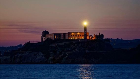 San Francisco: Inside Alcatraz Night Tour + 1-Hour Cruise