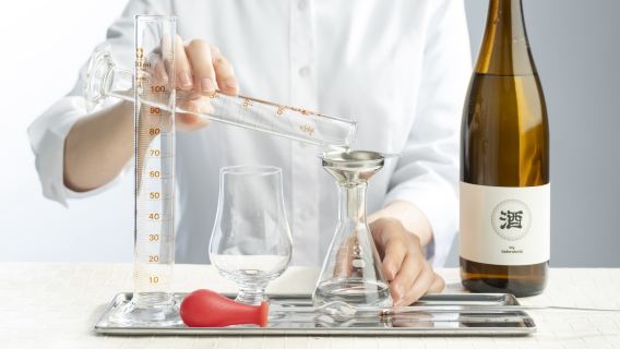 Japanese sake blending experience | Make a glass of Japanese sake that belongs only to you (including Japanese sake knowledge explanation, tasting and DIY blending experience)