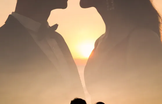 武漢旅拍【梁子湖四季花海中英文翻譯攝影遊/跟拍航拍寫真/湖景露營風】