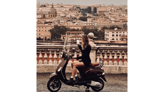 Rom: 1-stündige Vespa-Tour als Beifahrer mit ortskundigem Fahrer