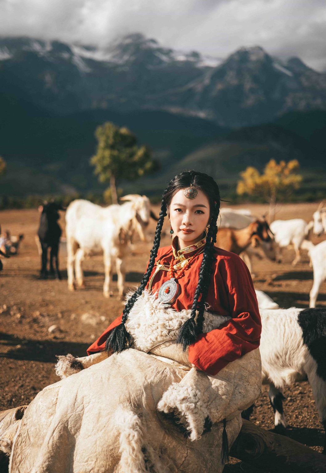 汶川旅拍【九頂山宣傳片微電影跟拍航拍約拍+多語言翻譯攝影師包車地陪】