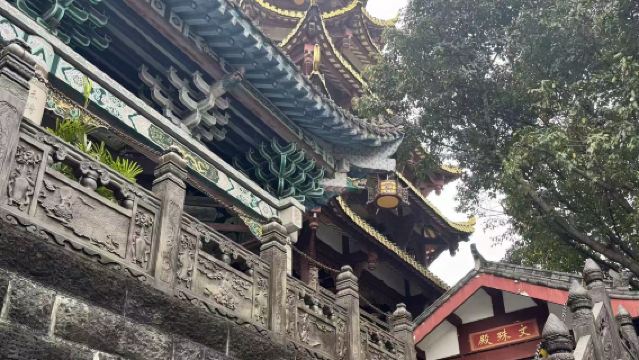 Yangtze River Cableway + Ciqikou + Hongya Cave Day Tour