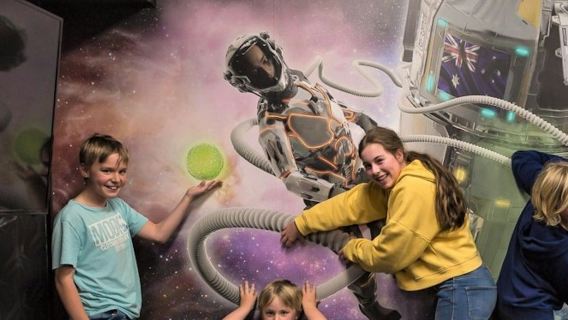 เอนเตอร์เทนเมนต์ เมลเบิร์น: ห้องหลบหนีเสมือนจริง (Virtual Reality Escape Room)