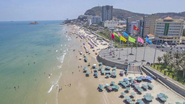 Combo ticket: Ho Chi Minh City - Vung Tau round-trip bus + 1-night stay at a downtown hotel|Vietnam