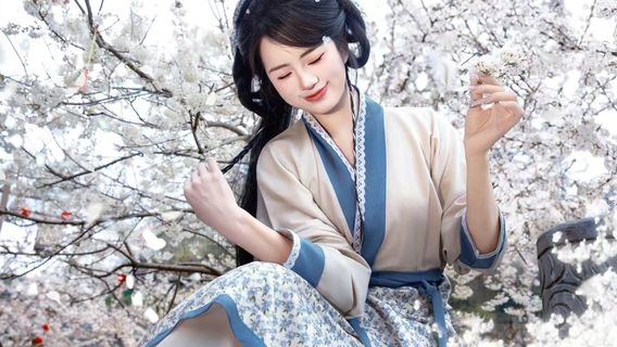湖南省湘西トゥチャ族ミャオ族自治州鳳凰古城旅撮り【ミャオ族少女旅