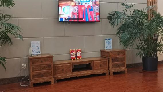 Kiinan LFQ Linfen-Qiaolin kansainvälisen lentoaseman VIP-lepotilan käyttökuponki / lentojen odotus / välilasku / lepo
