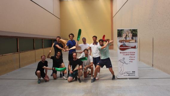 Biarritz: Introduction to Basque pelota with a pro player