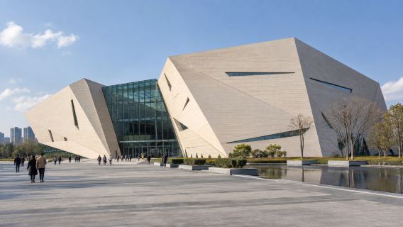Jingyue Lake + Provincial Siberian Tiger Park + Jilin Provincial Museum of Natural History 1-day tour