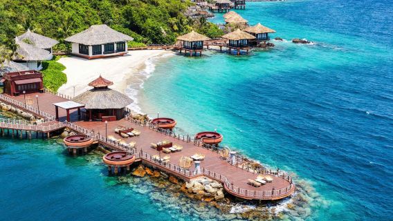 Daycation with Half a Lobster Buffet, Pools Access and Sunset at Vinpearl Luxury Nha Trang