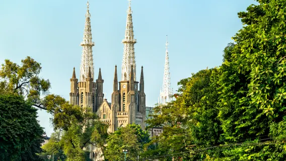 Explore Jakarta Highlight Place | Multilingual Guide