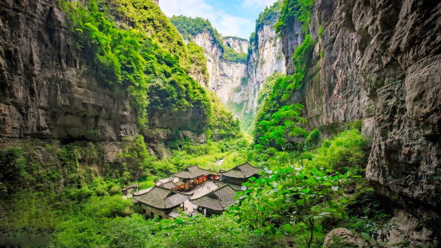 【可含遊船8人內團】重慶武隆天生三橋+龍水峽地縫+烏江一日遊
