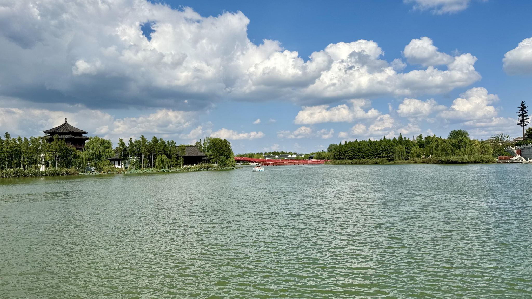 Tagesausflug nach Yancheng mit Europäischer Blumenstraße, Yancheng Wasserstraße, Meersalzmuseum und Dayangwan mit chinesischem und englischem Service