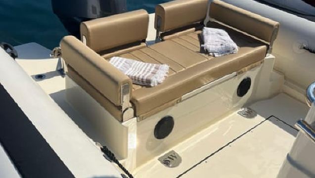 Cannigione: Arcipelago di La Maddalena (tour completo)