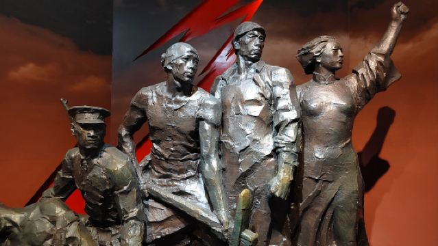 八一起義紀念館含門票+鴻儒說導遊導覽1.5H+贈無線耳麥